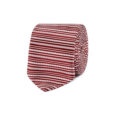 Red textured stripe slim tie